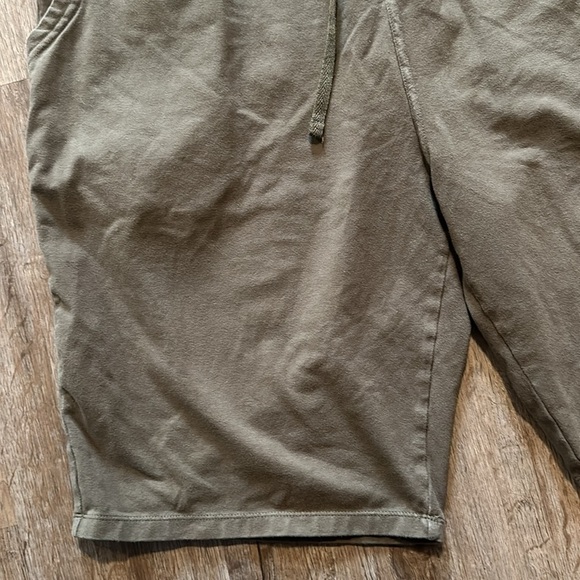 BALEAP SHORTS SIZE(XXL) - Picture 3 of 7